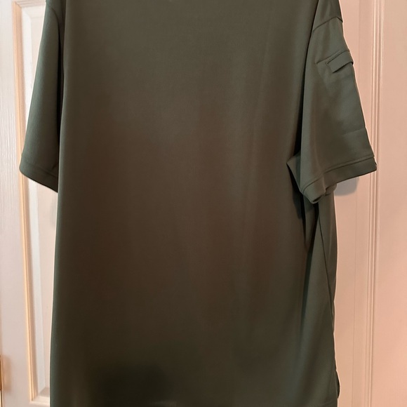 Brand new Men’s XL Polo with pen holder on arm sleeve . No tags. Olive Green - Picture 3 of 5